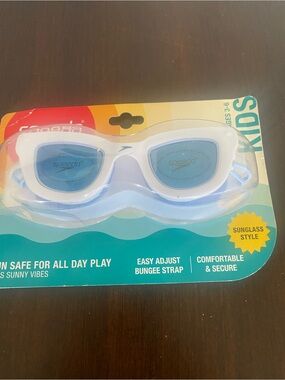 Kids size ages 3-6 swim googles kids sunny vibes